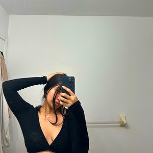 Forever 21 twist tie top